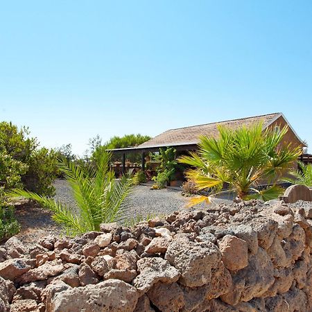 Casa Al Volcan De Lajares Exterior photo